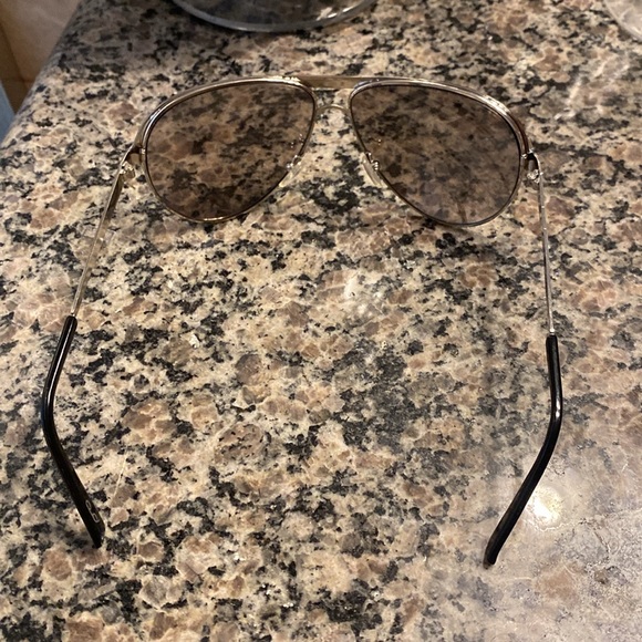 Silver Aviator Sunglasses - Picture 4 of 7